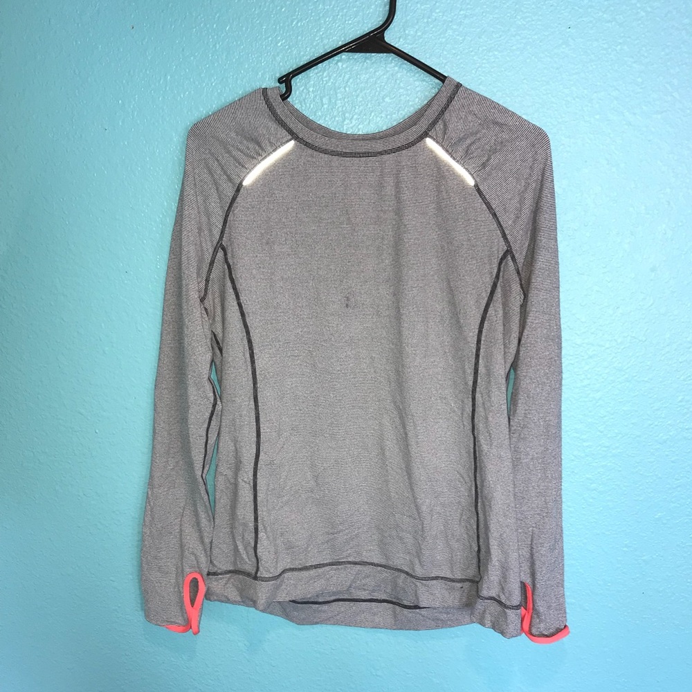 Lucy sweatshirt. Size large. $17